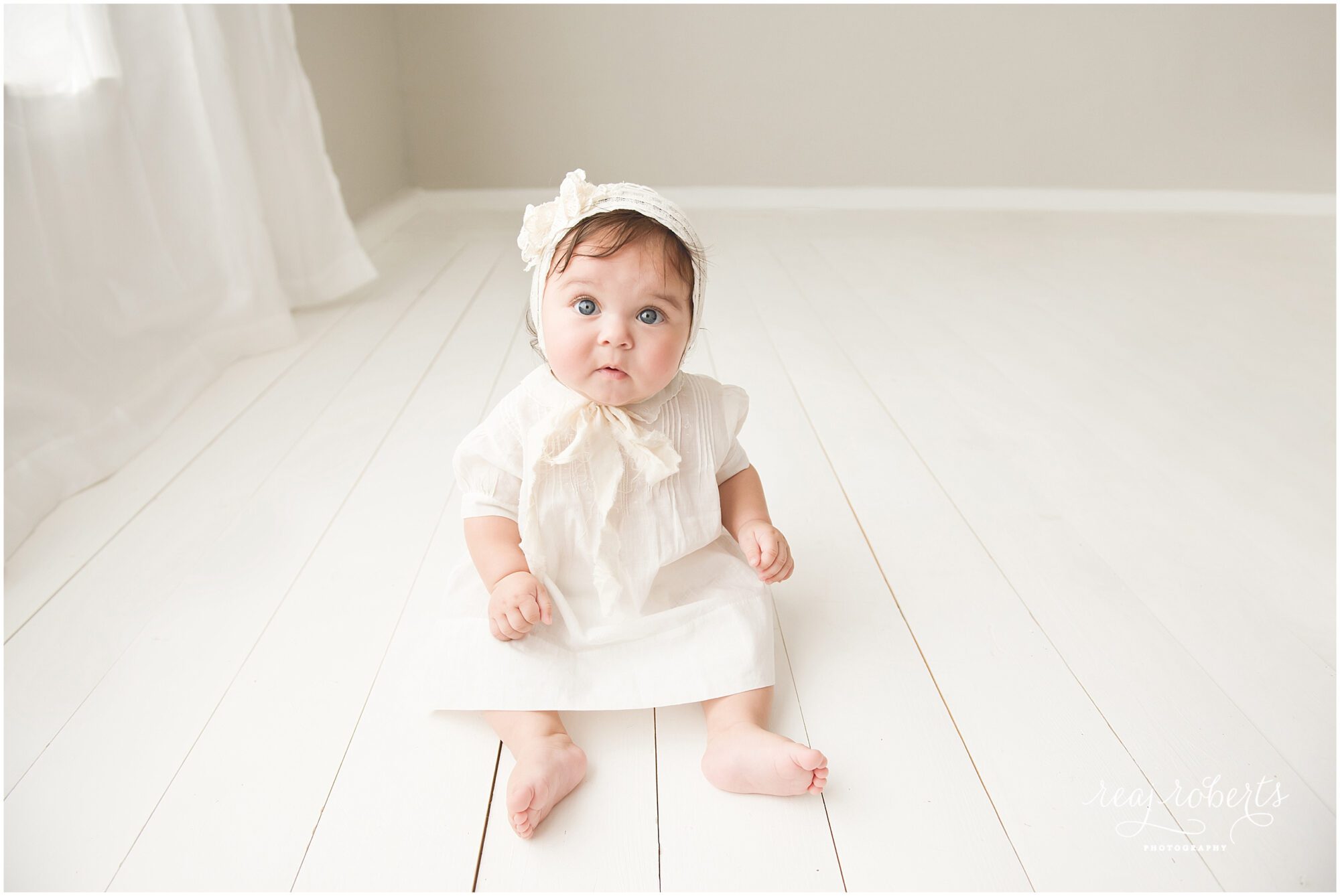 Ivory baby bonnet | Chandler Baby Photographer | Reaj Roberts Photography