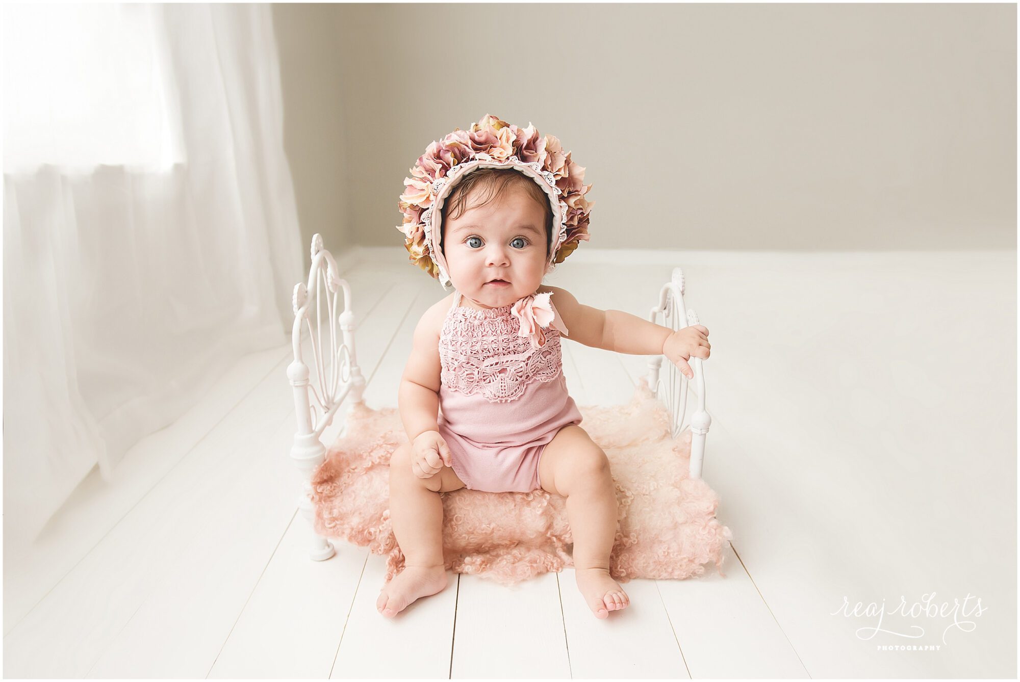 Sitter session floral baby bonnet | Chandler Baby Photographer | Reaj Roberts Photography