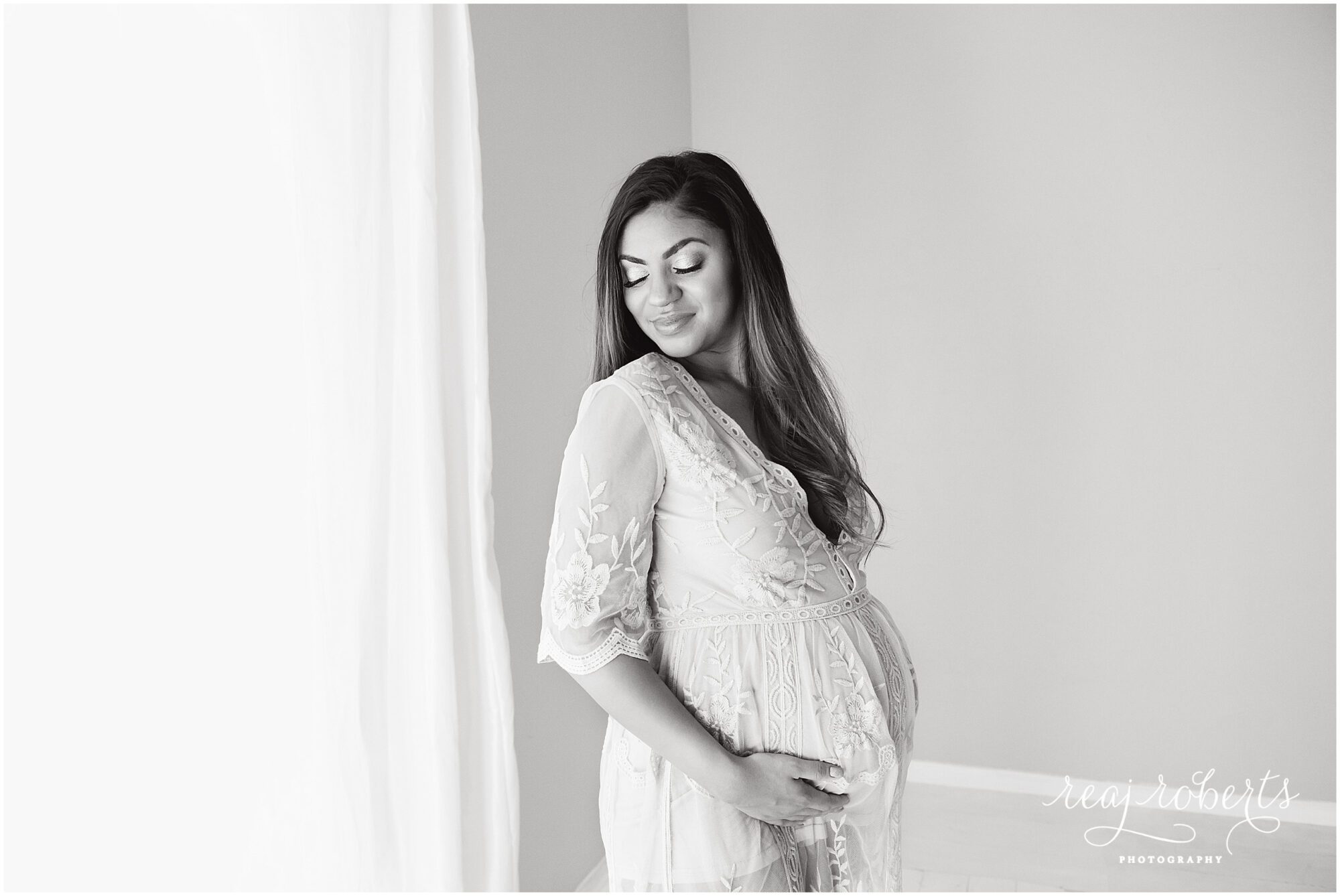 Phoenix photographer, maternity, newborn, babies, families | Reaj Roberts Photography