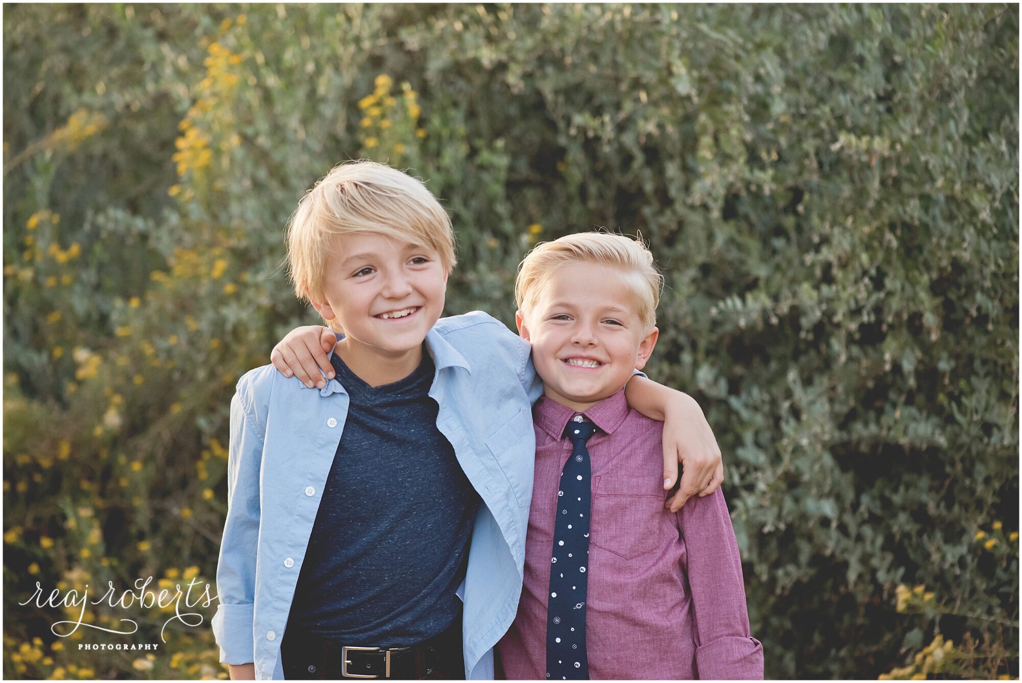 Brother photo poses | Reaj Roberts Photography