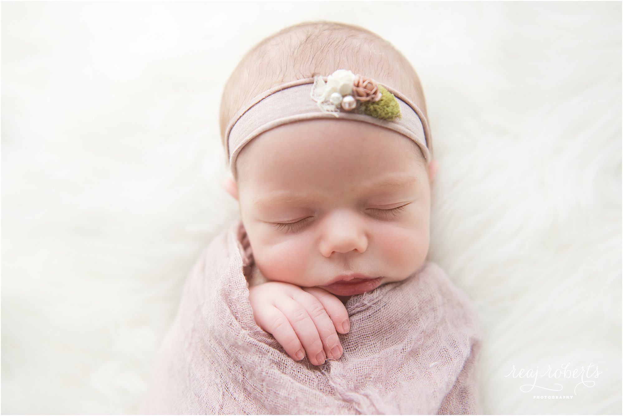 Newborn photos wrapped | © Reaj Roberts Photography | Chandler, Arizona