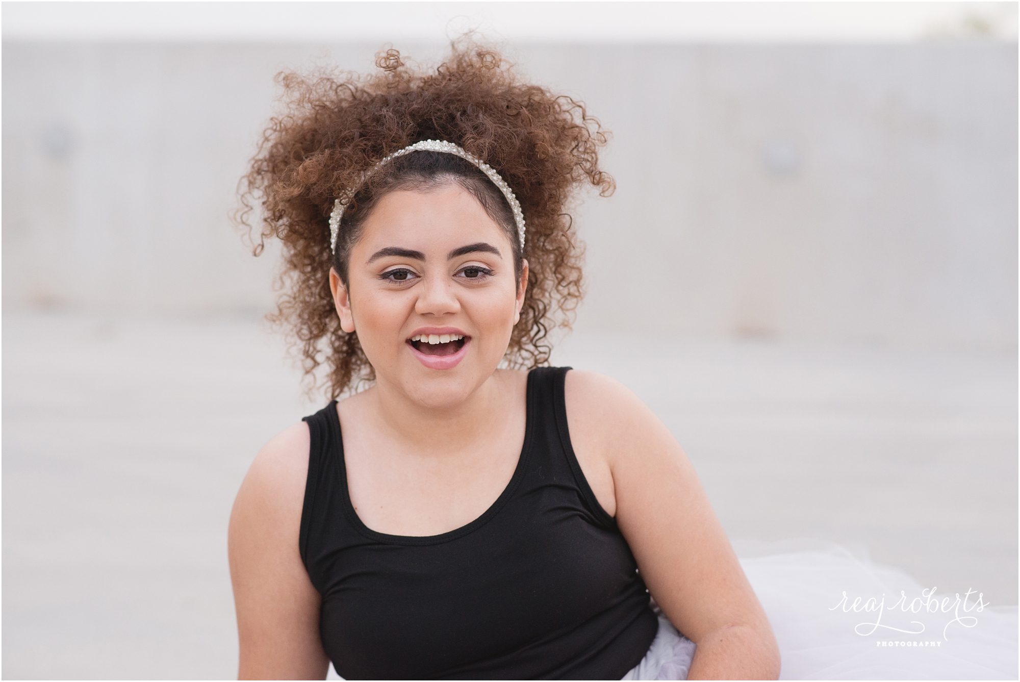 Young talent tween headshot curly hair smiling | © Reaj Roberts Photography | Chandler, Arizona