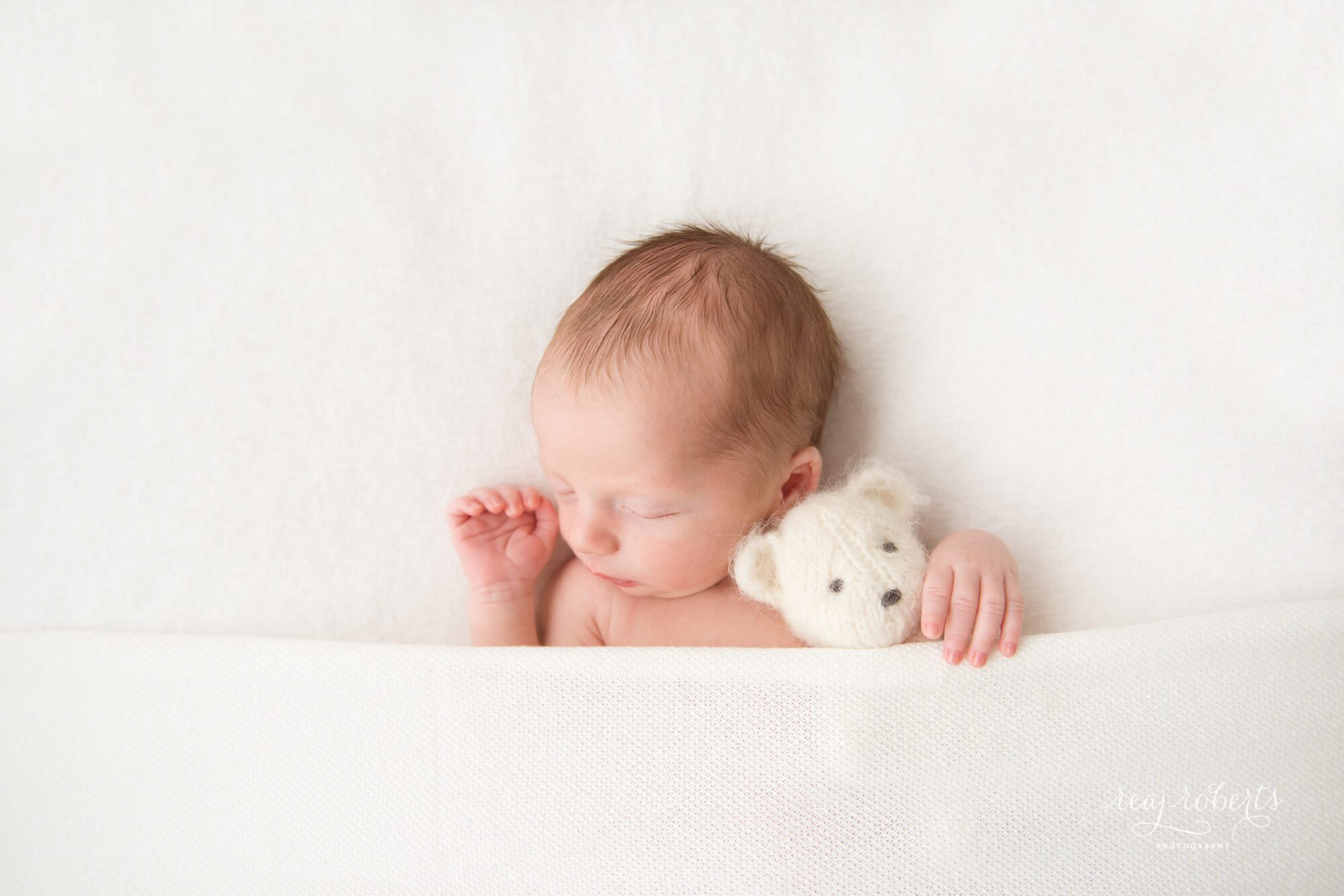 Organic style unposed newborn photographer | Chandler, AZ | Reaj Roberts Photography