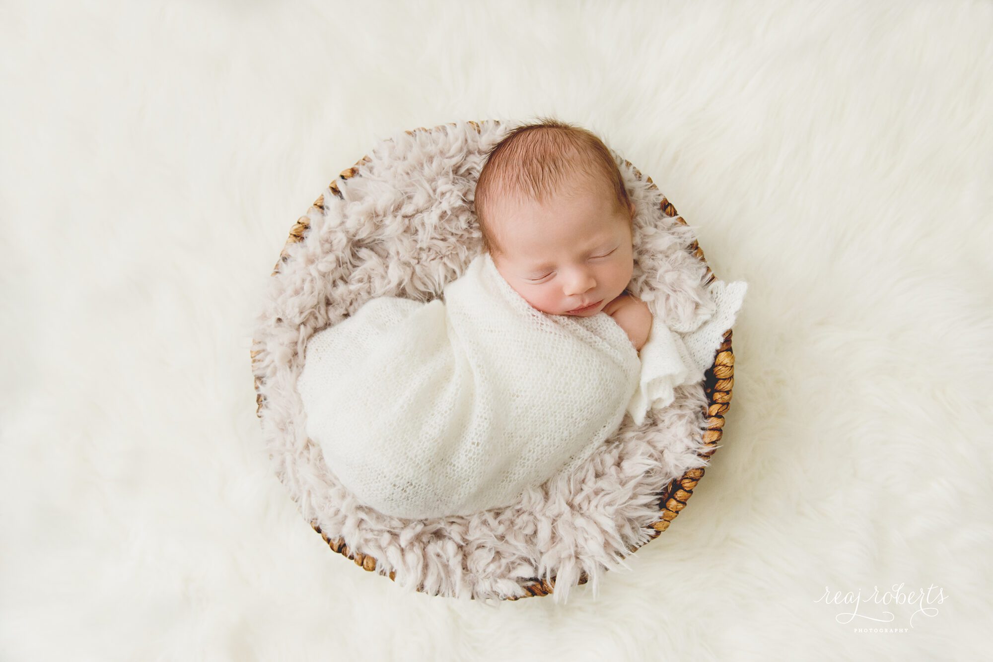 Newborn in basket | Phoenix, Chandler, AZ Newborn Family Baby Photographer | Reaj Roberts Photography