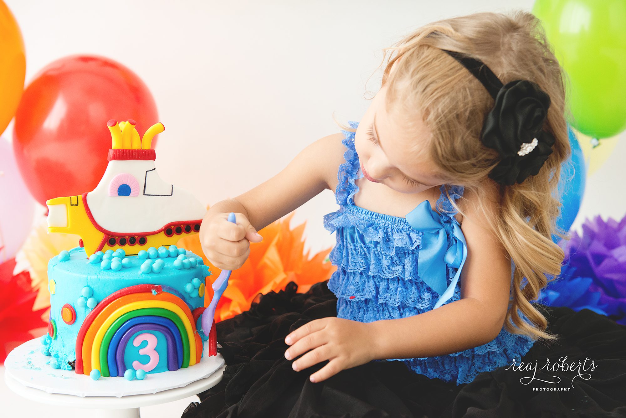 Yellow Submarine Cake Smash Photos | Reaj Roberts Photography
