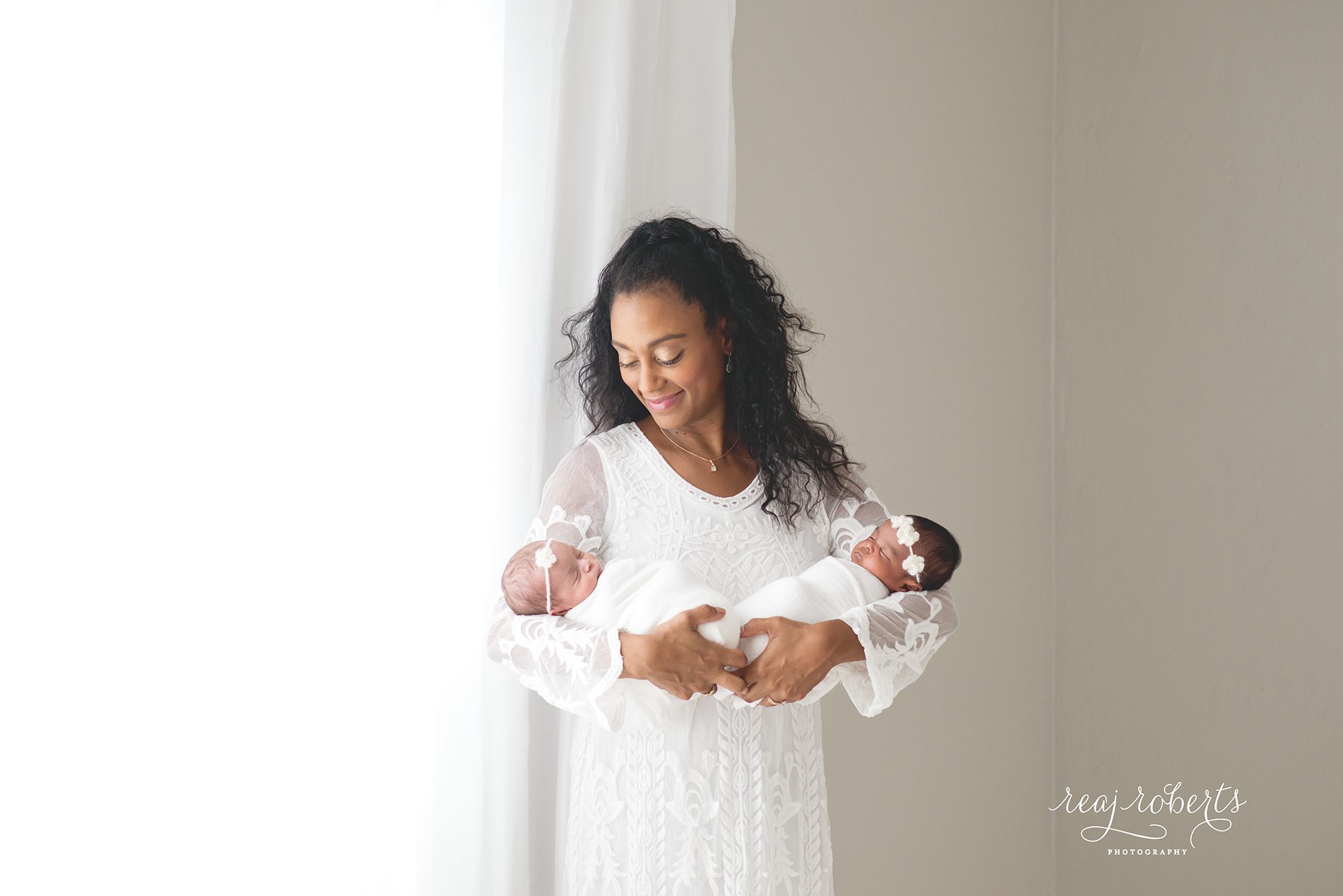 Beautiful black organic motherhood photos | | Reaj Roberts Photography