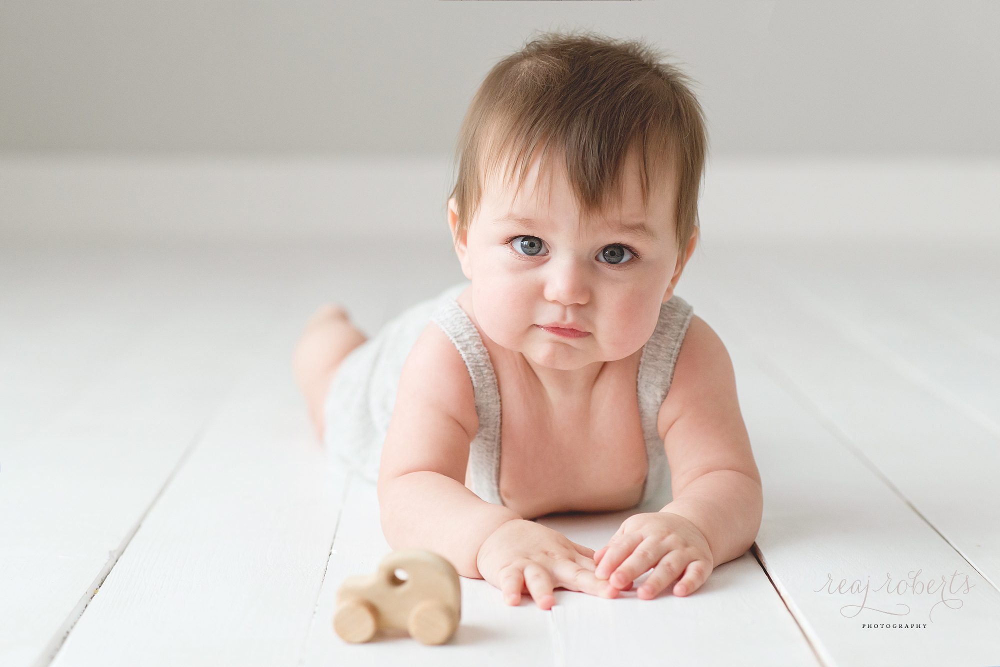 Phoenix baby photographer | Reaj Roberts Photography | baby boy tummy time photo ideas