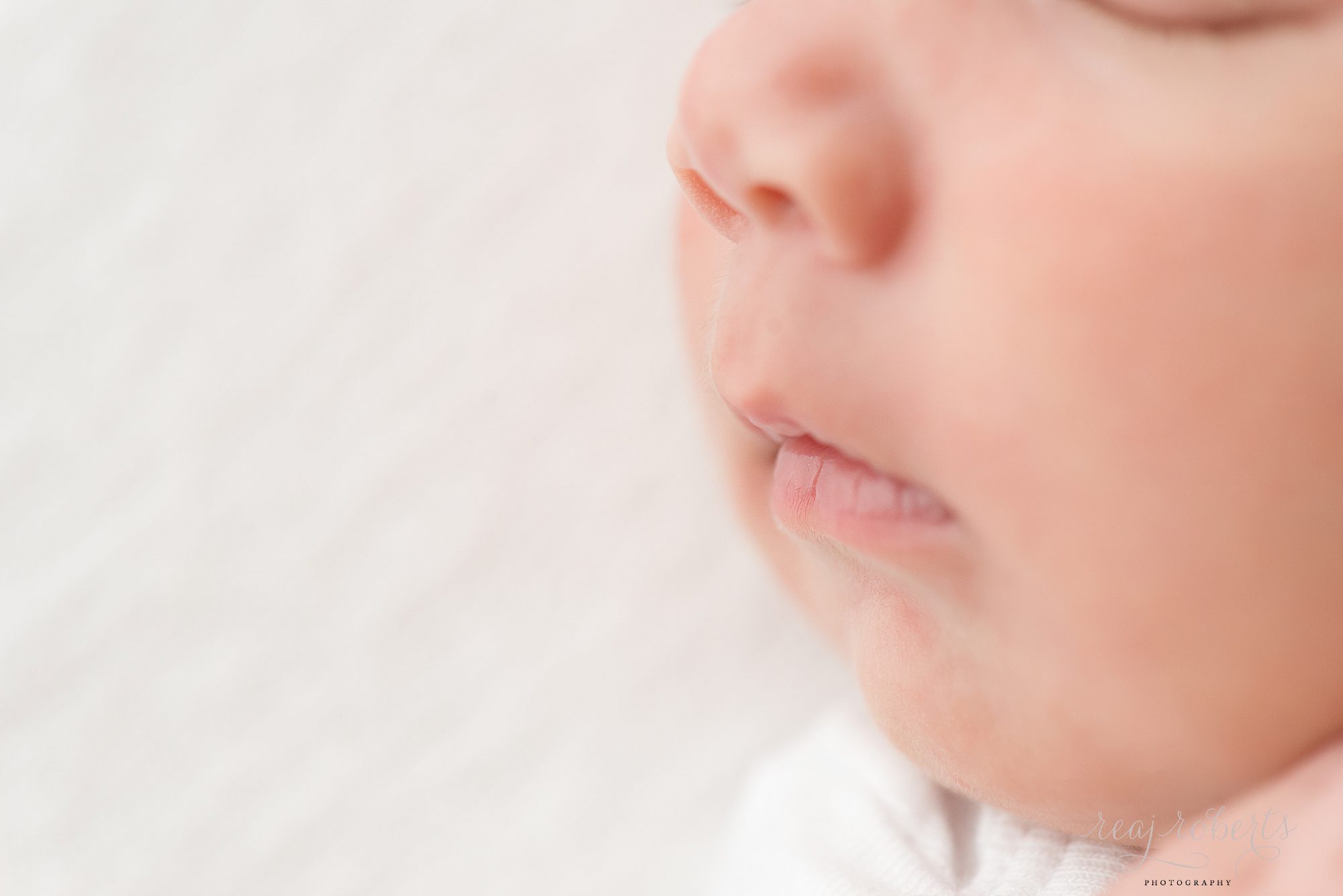newborn details face and mouth | Reaj Roberts Photography