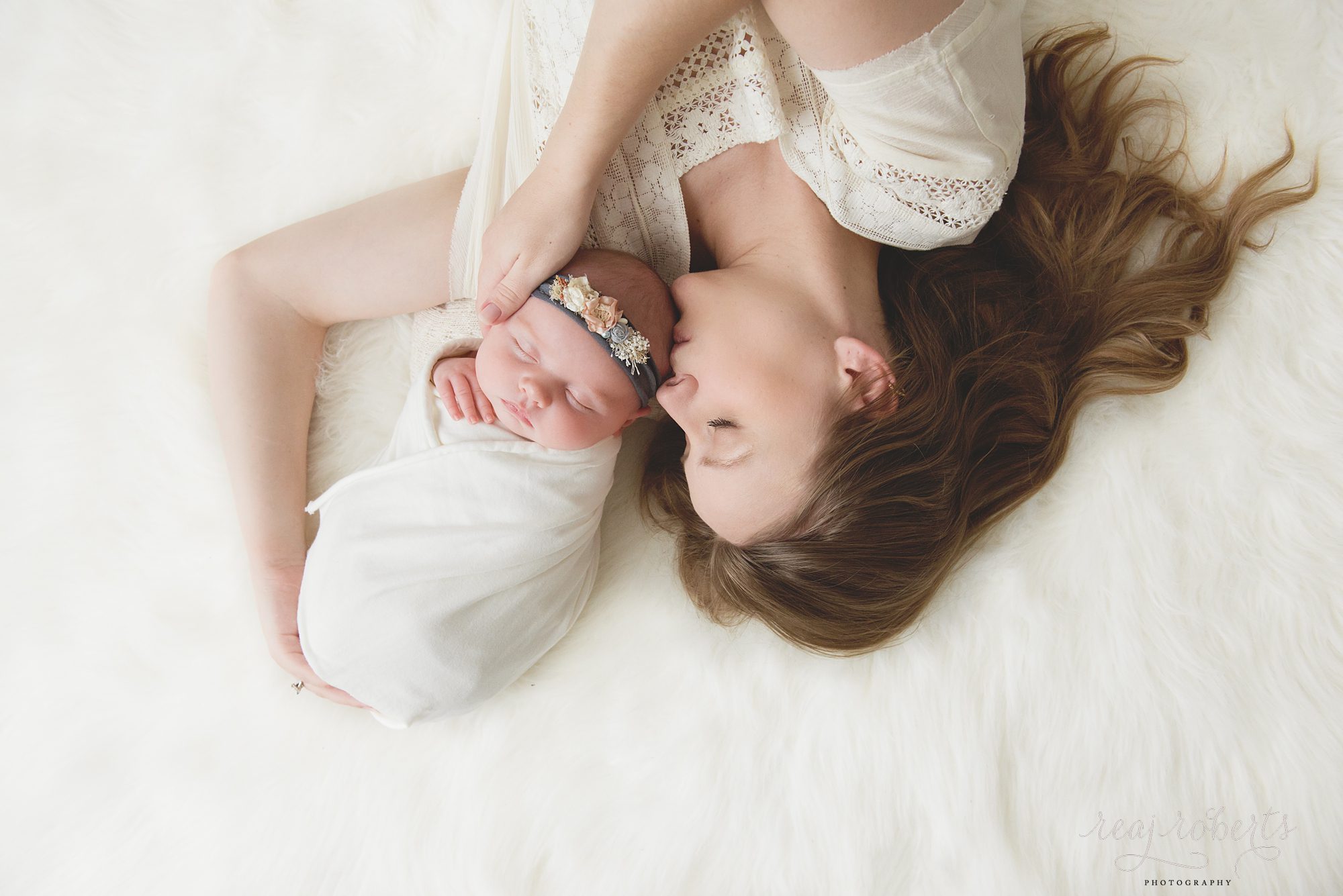 Newborn baby girl with mother | Reaj Roberts Photography