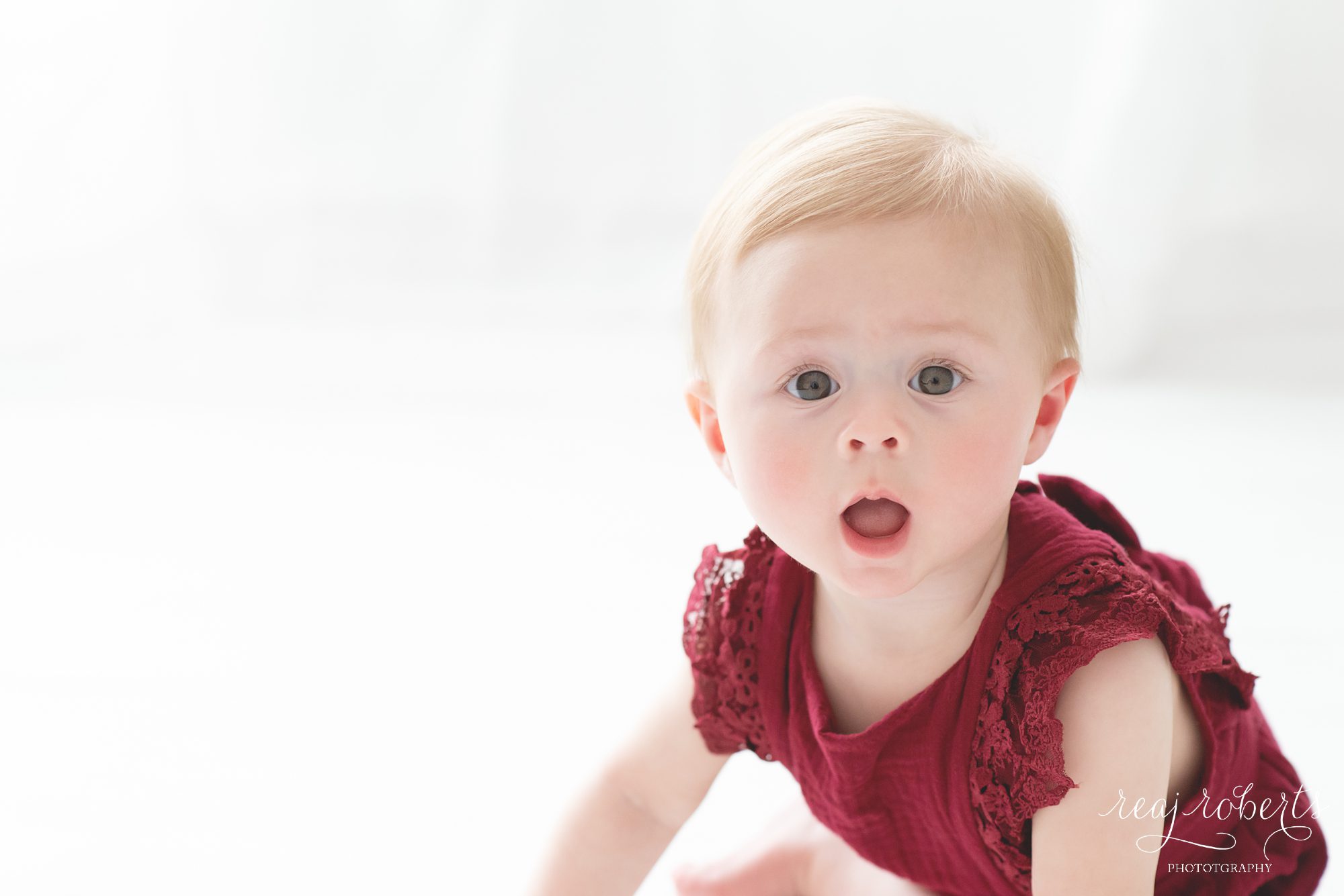 6 month baby photo sitter session | Reaj Roberts Photography