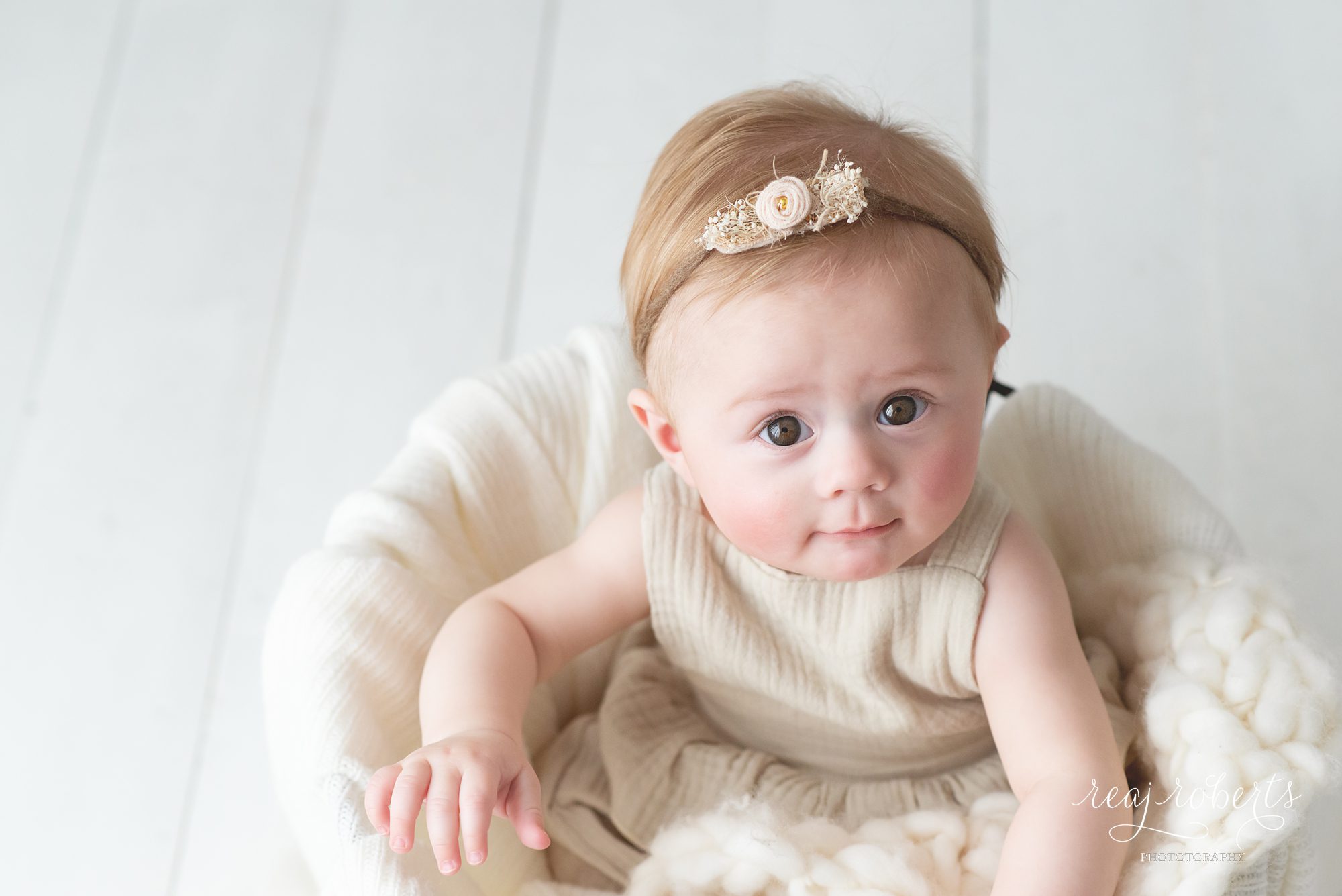 6 month baby picture ideas girl neutral colors | Reaj Roberts Photography