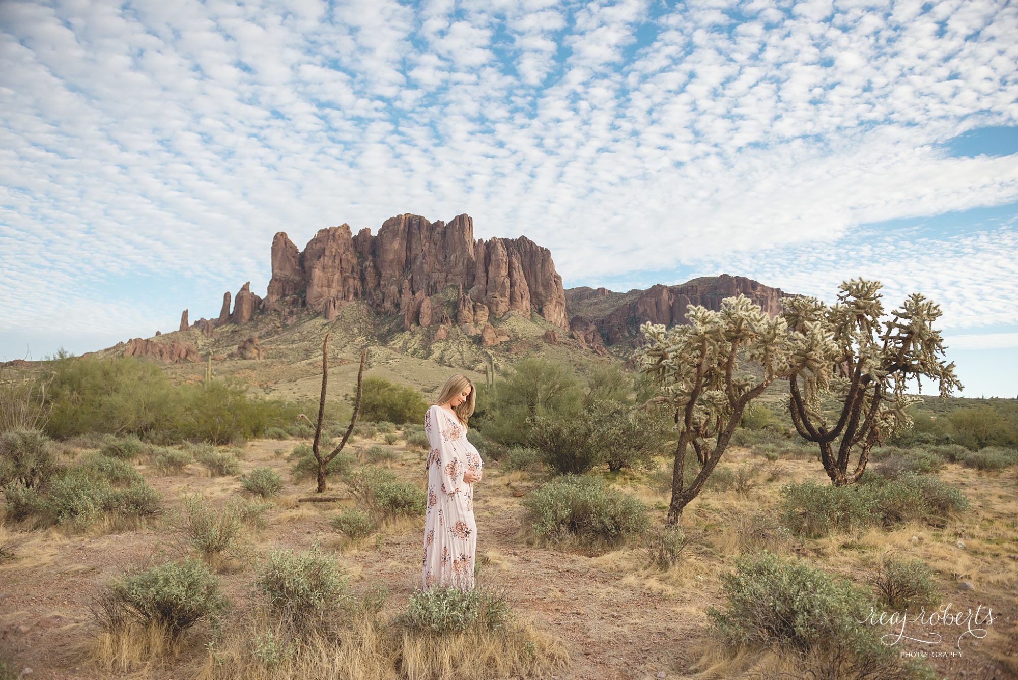 maternity session at the Superstition Mountains Mesa, Arizona