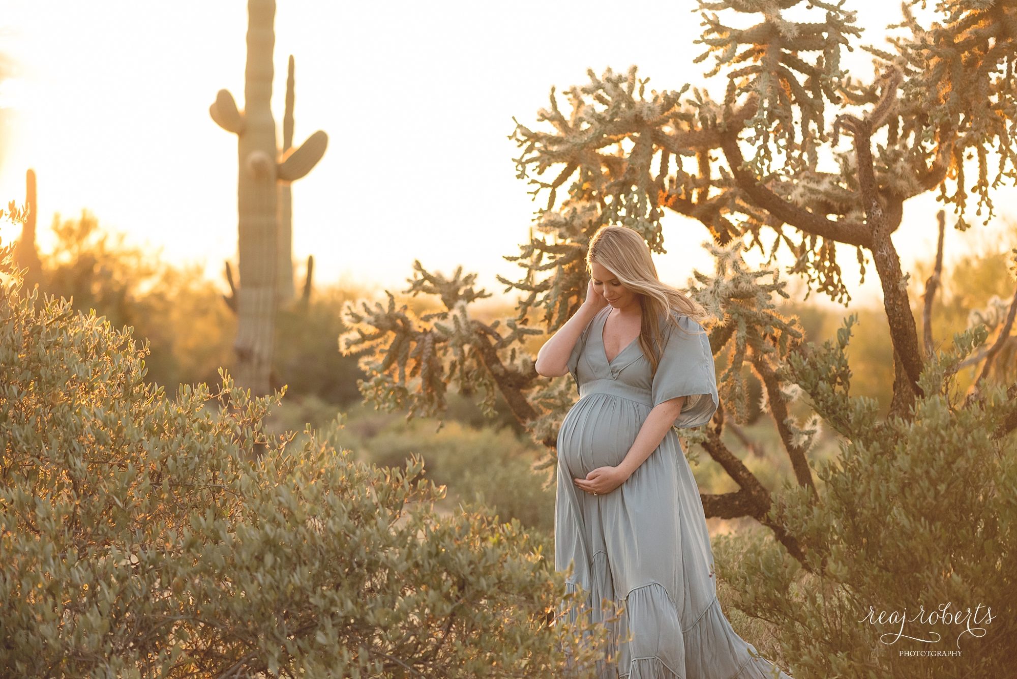 Desert maternity photo