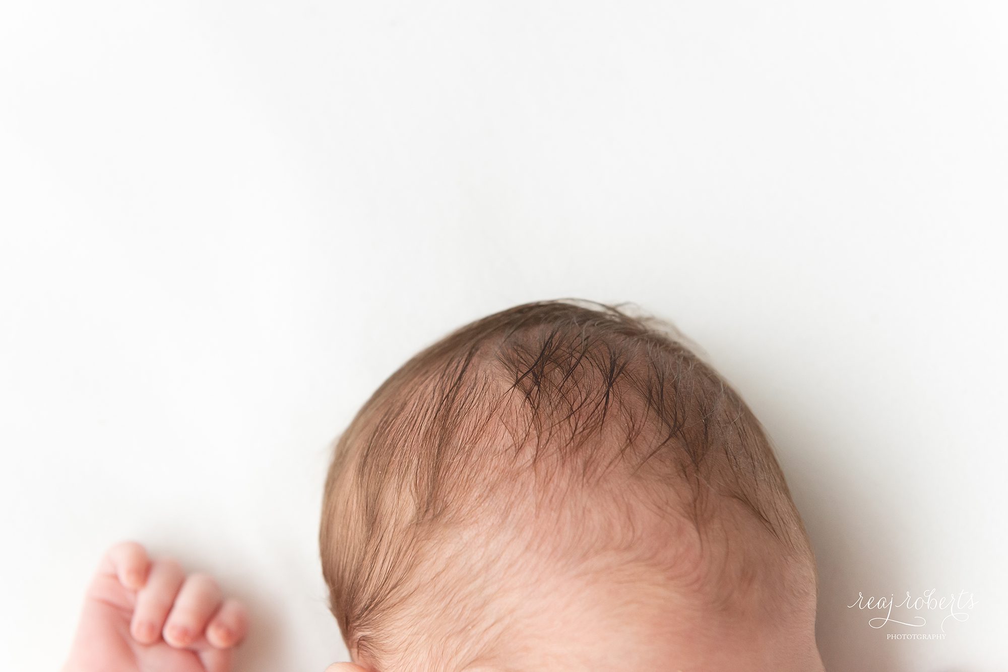 simple newborn baby photo details ideas | Phoenix, AZ | Reaj Roberts Photography