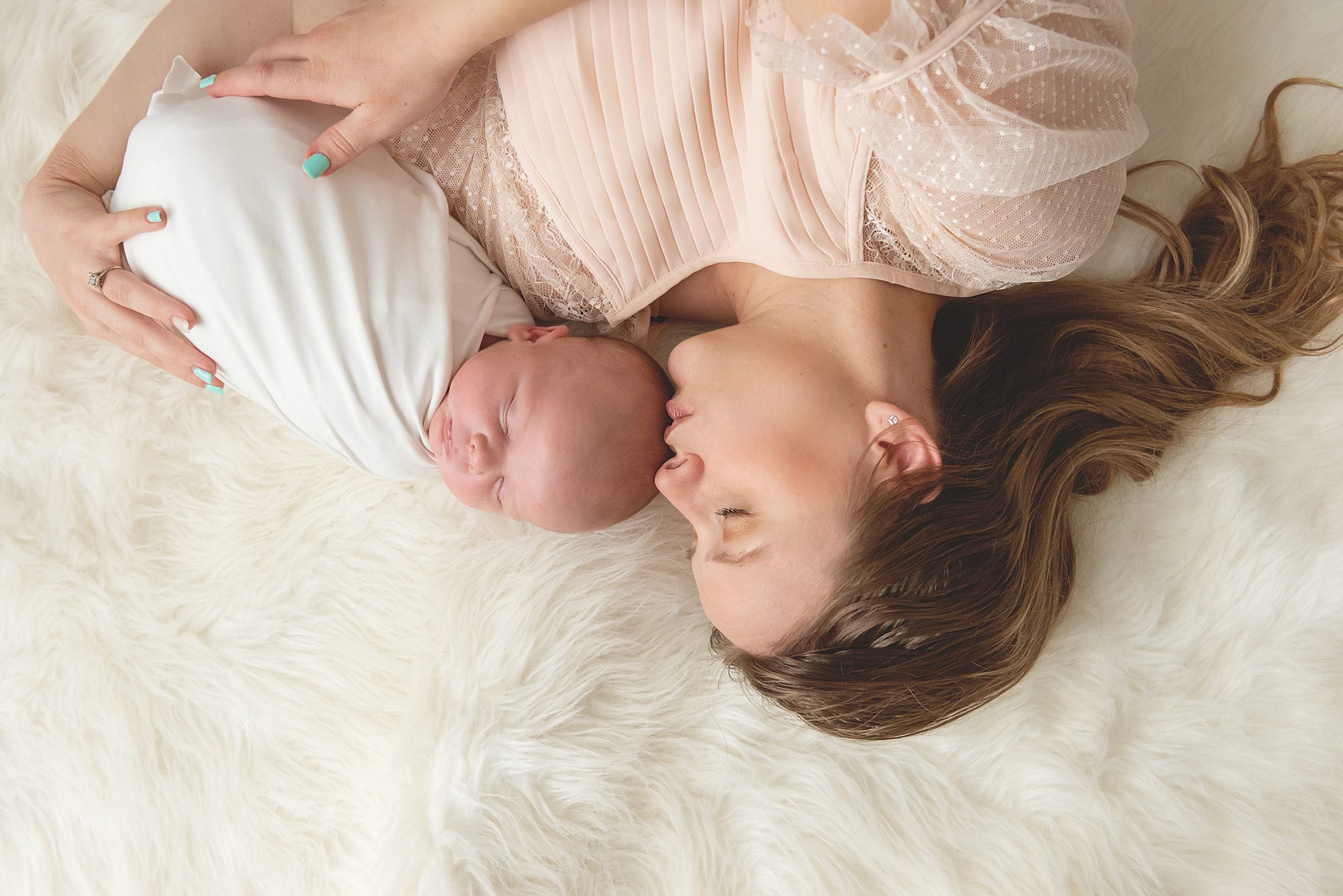 Chandler newborn studio | Scottsdale newborn photographer | Reaj Roberts Photography