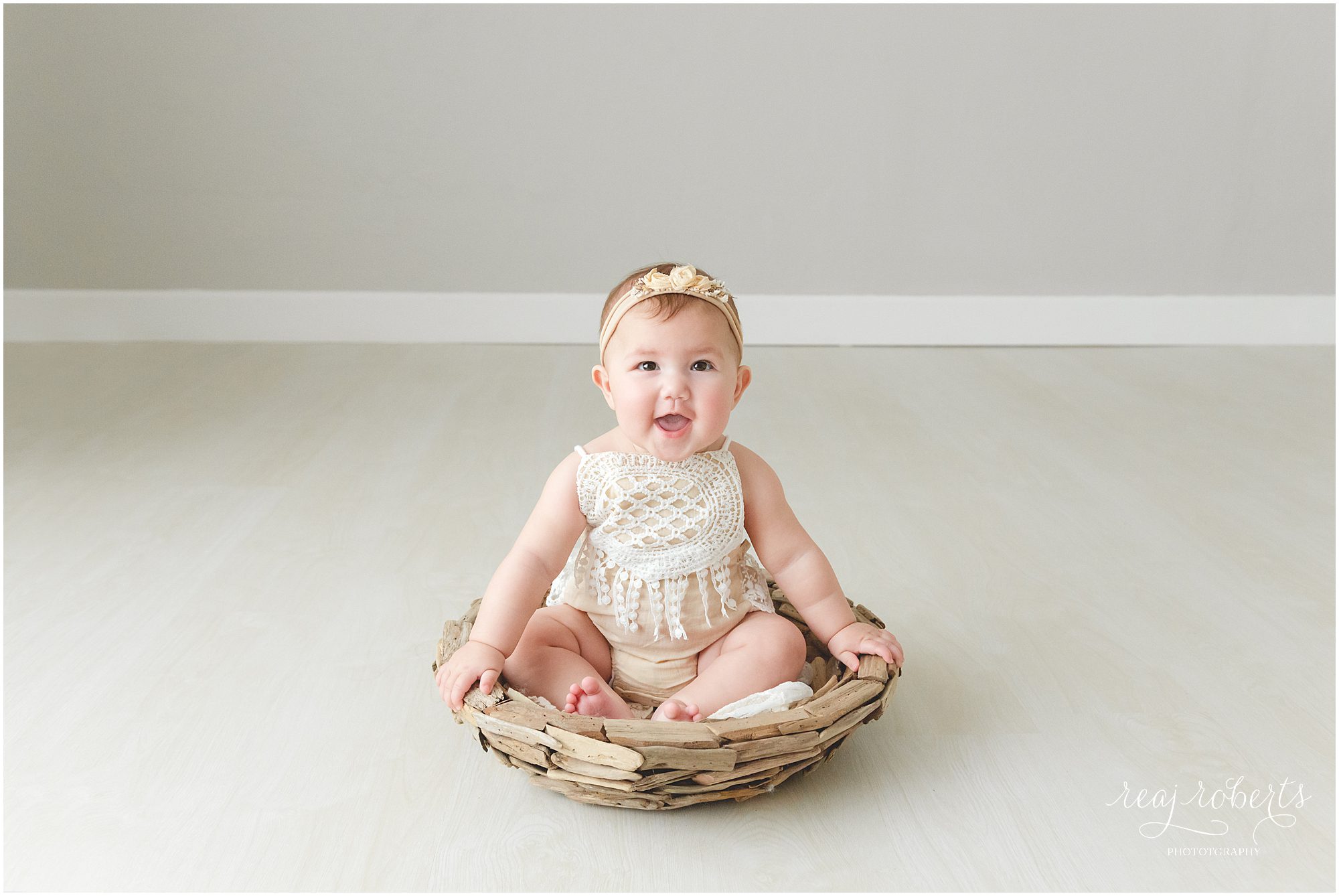 © Reaj Roberts Photography Chandler baby photographer, 6 month sitter milestone photos baby girl in driftwood basket